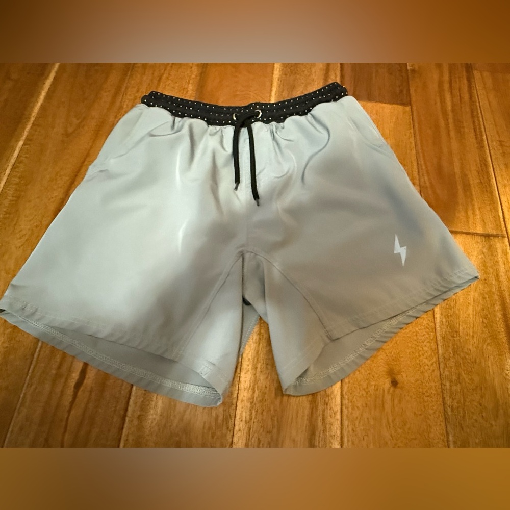 Bruce Bolt Men's Gray Athletic Shorts